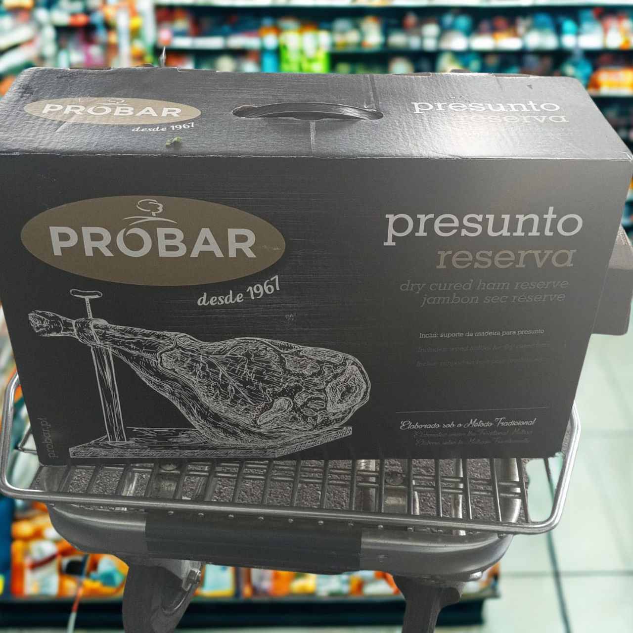Presunto Reserva + Oferta de Suporte Madeira